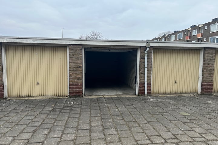 View photo 2 of Wenckebachlaan Garagebox 5