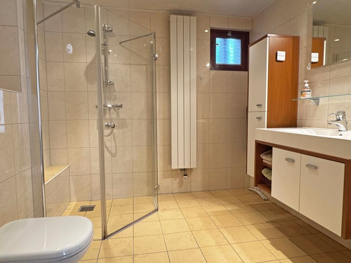 Foto 33 van Flintstraat 28