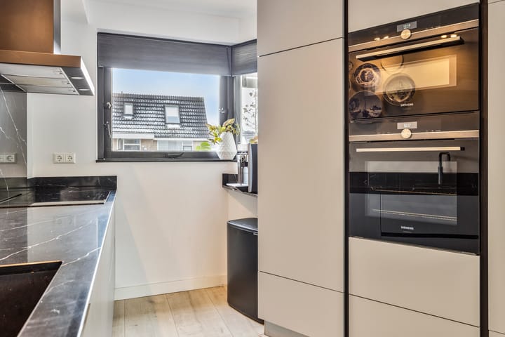 Photo 9 of Dr. Christine Baderstraat 50