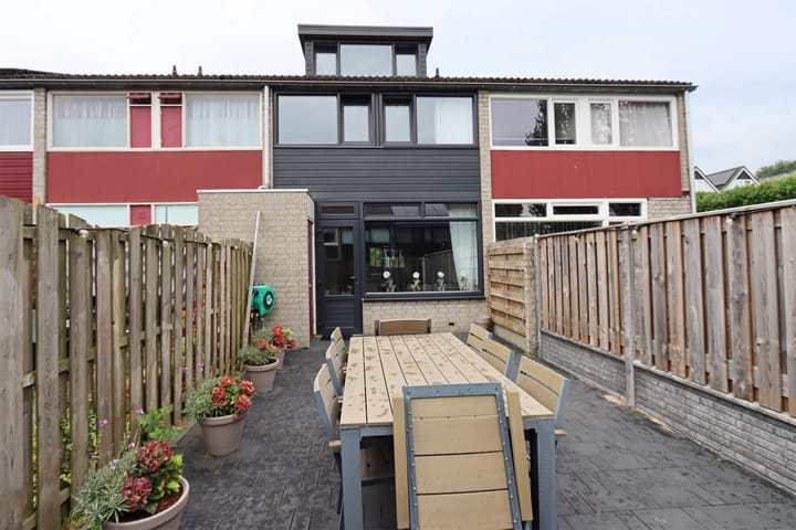 Foto 4 van van de Veldeweg 30