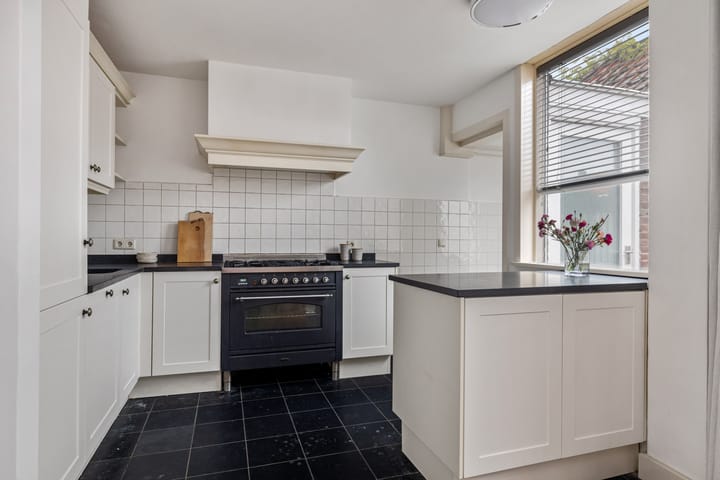 Foto 16 van Azaleastraat 18