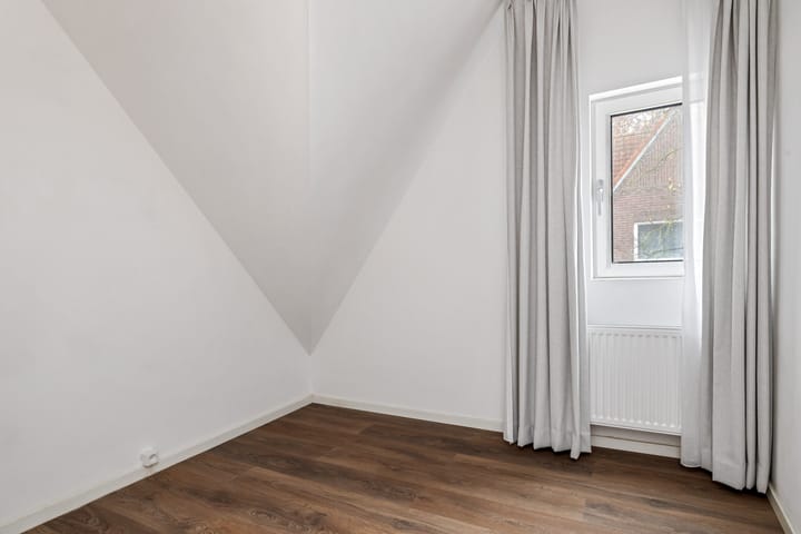 Foto 27 van Azaleastraat 18