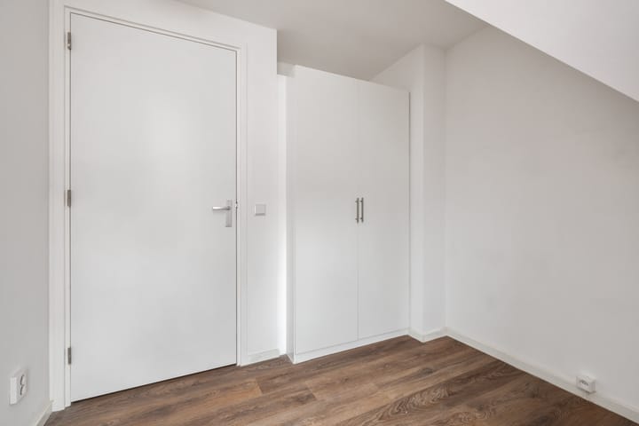 Foto 28 van Azaleastraat 18