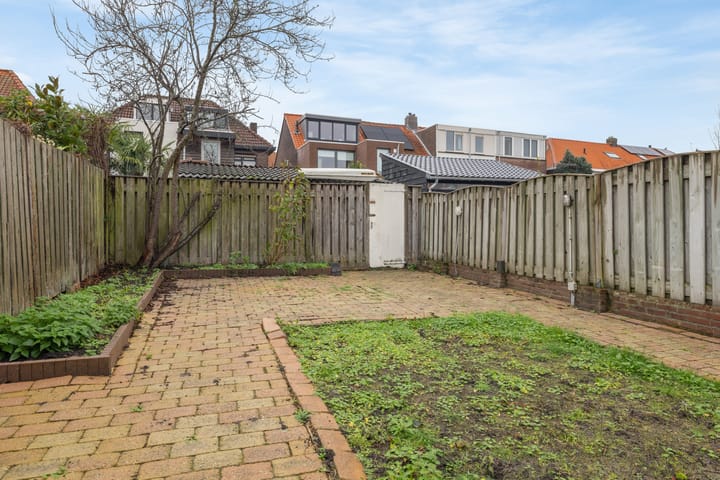 Foto 34 van Azaleastraat 18