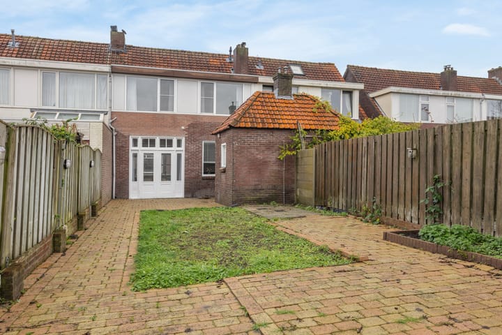 Foto 35 van Azaleastraat 18