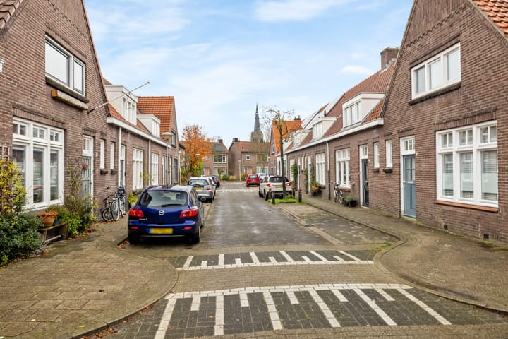 Foto 39 van Azaleastraat 18