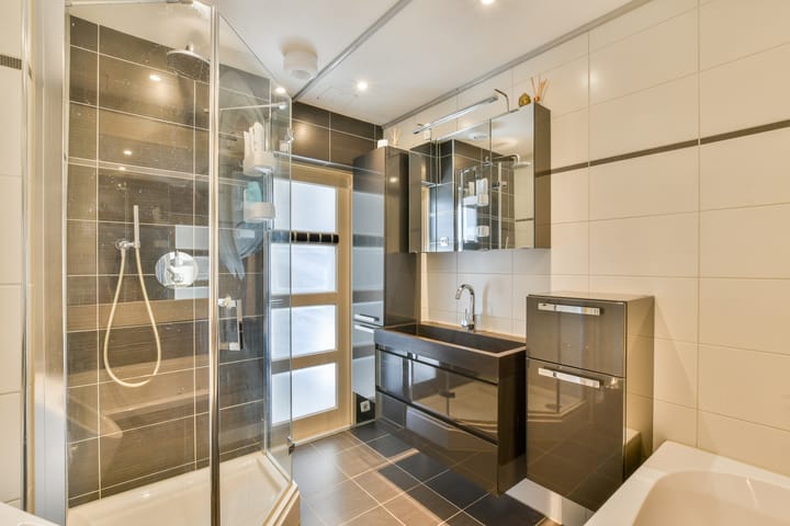 Foto 11 van Tjasker 64