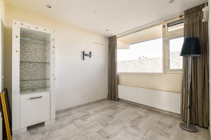 Foto 15 van Tjasker 64