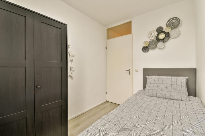 Foto 16 van Blauwe Druifjesstraat 4