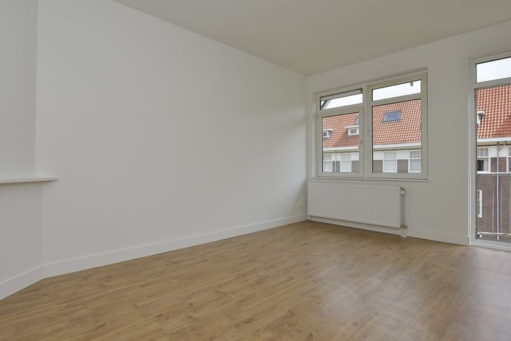 Bekijk foto 4 van Sassenheimstraat 29-3