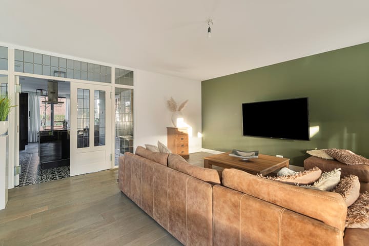 Foto 11 van Zenderenstraat 85