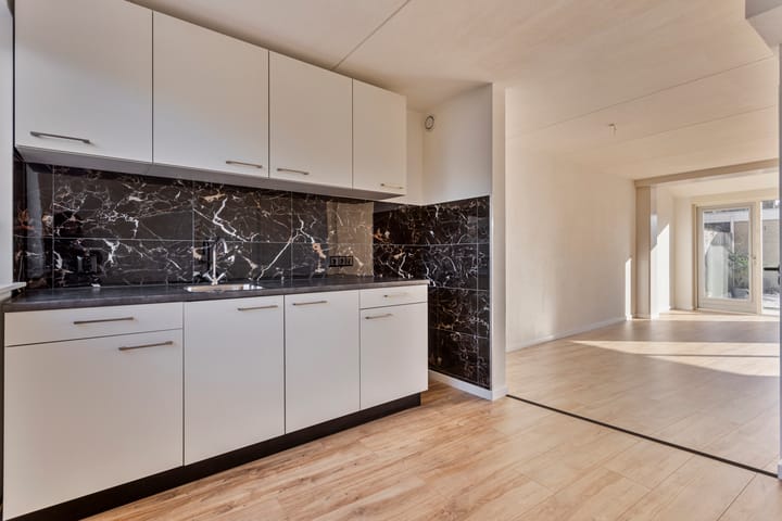 Foto 13 van Hans de Riesstraat 26