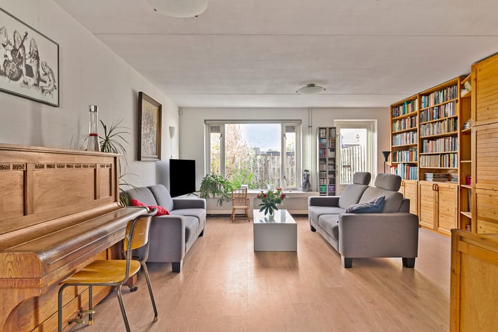 Foto 6 van Rostandzijde 27