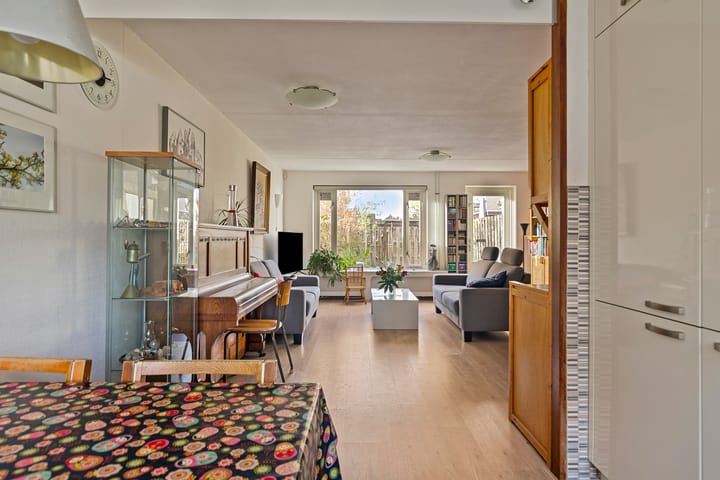 Foto 9 van Rostandzijde 27