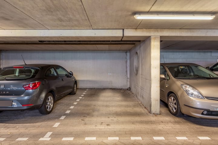 Photo 40 of Cornelis de Wittlaan 670