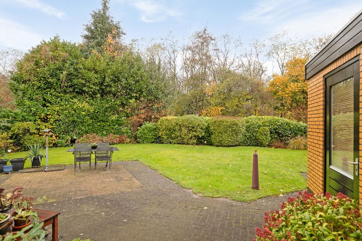 Foto 2 van Maandenweg 18