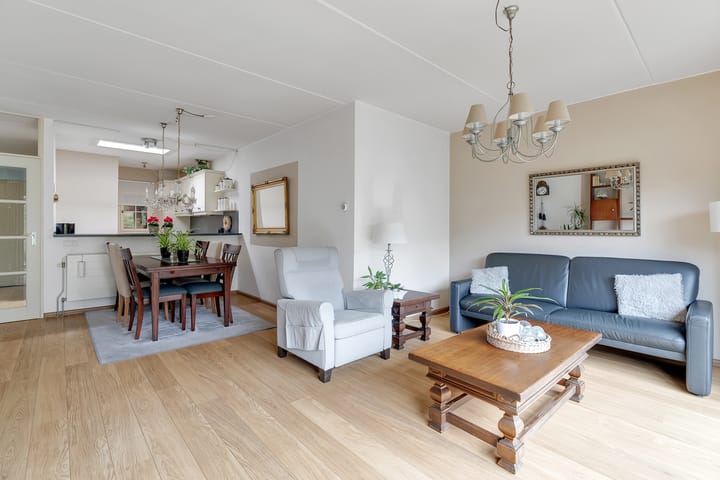 Foto 6 van Van Fridaghmarke 9