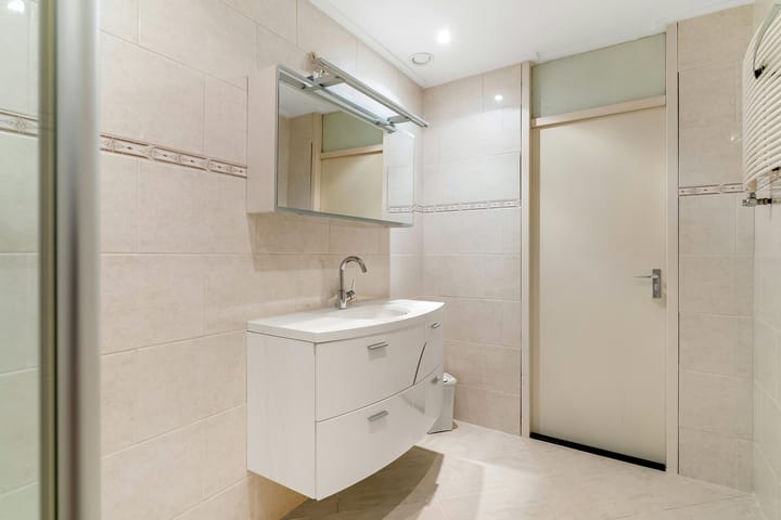 Foto 18 van Van Fridaghmarke 9