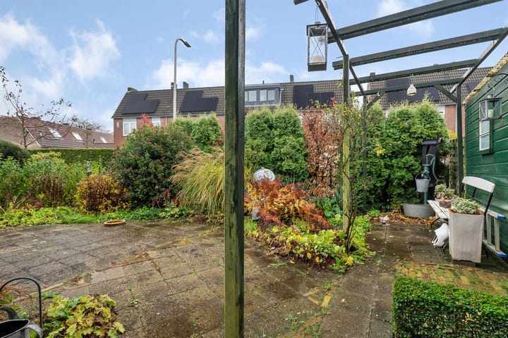 Foto 23 van Van Fridaghmarke 9