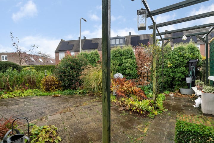 Foto 24 van Van Fridaghmarke 9