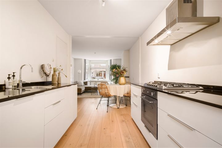 View photo 12 of Bernissestraat 47-H