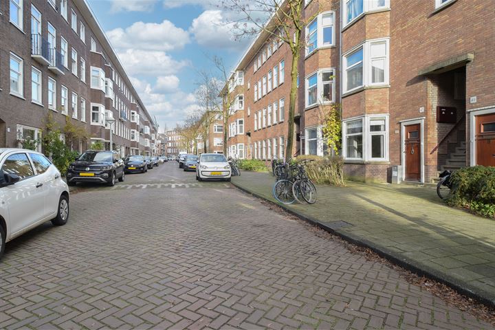 View photo 31 of Bernissestraat 47-H