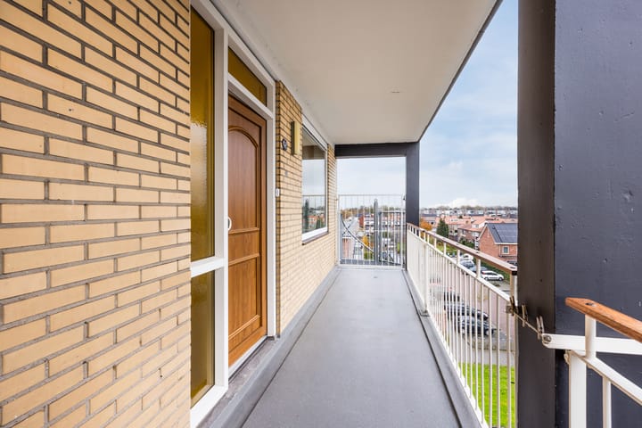 Foto 9 van Mgr. W.M. Bekkerslaan 48