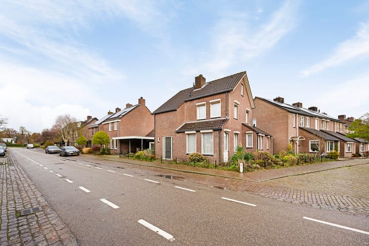 Foto 48 van Molenaarstraat 13