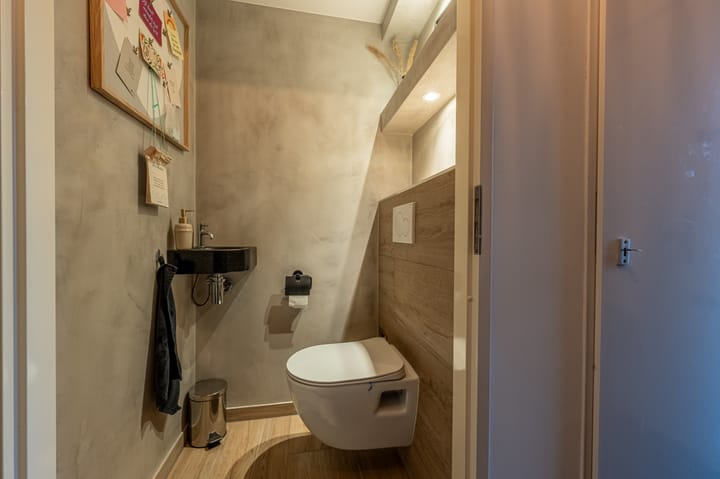 Foto 8 van Jan van Almondestraat 119