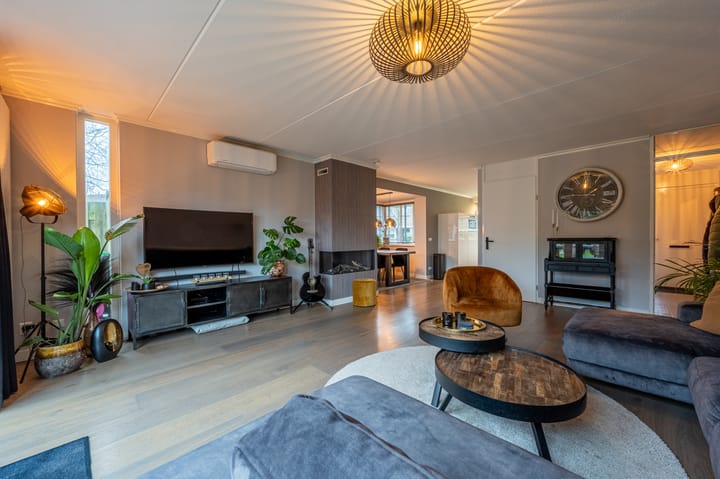 Foto 13 van Jan van Almondestraat 119