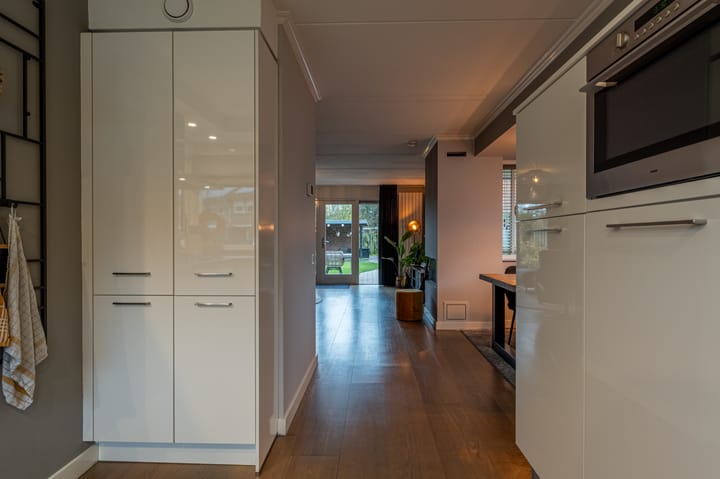 Foto 22 van Jan van Almondestraat 119