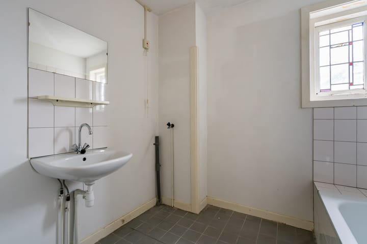 Photo 25 of Zwaluwstraat 2-B