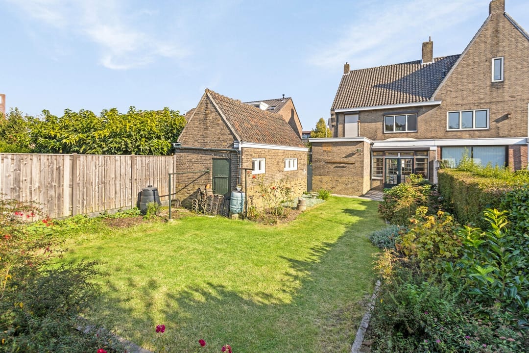 Foto 32 van Rijksweg Zuid 143