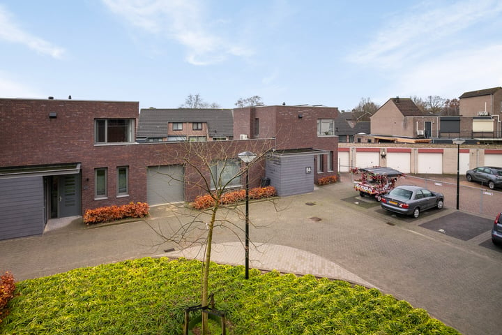 View photo 15 of Prins Bernhardstraat 54-D