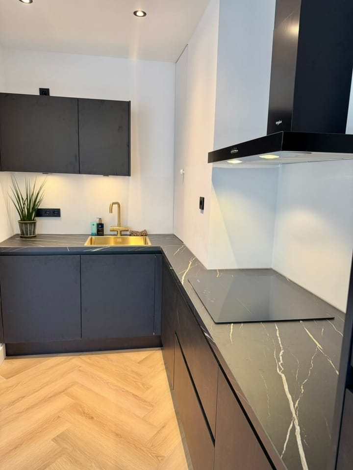 Foto 6 van Van Baerlestraat 131