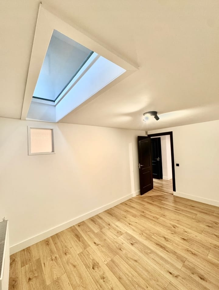 Foto 24 van Van Baerlestraat 131