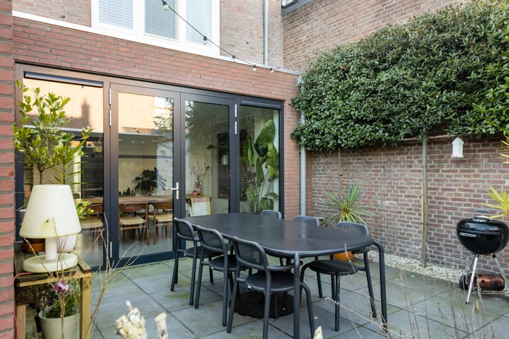 Foto 44 van Cornelis Danckertsstraat 19