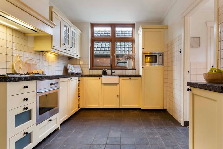 Foto 10 van Bartelsweg 77-2