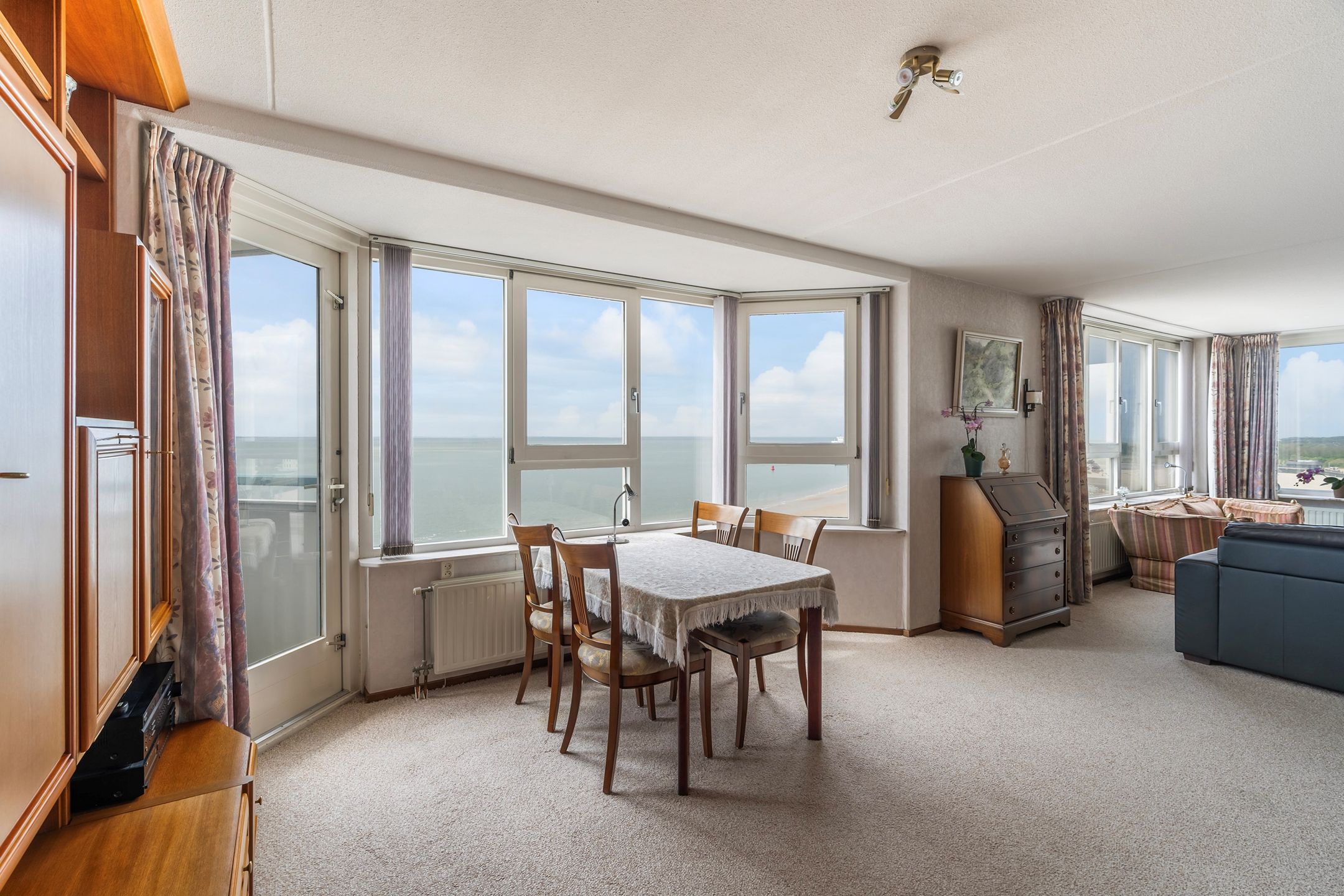 Foto 21 van Boulevard Bankert 370