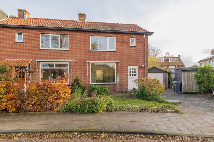 Foto 1 van Deken Zondaglaan 10