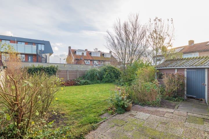 Foto 32 van Deken Zondaglaan 10