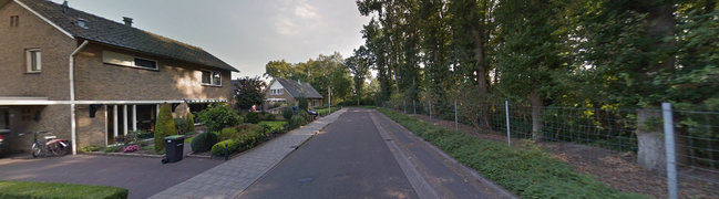 View 360° photo of Straatbeeld 1 of Broenenstraat 35