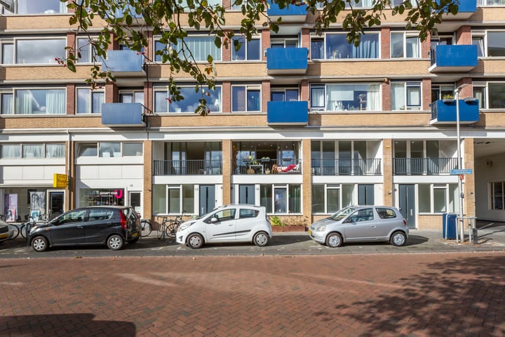 Bekijk foto 3 van Detmoldstraat 7