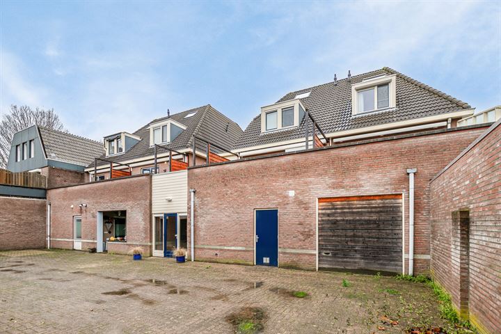 View photo 33 of Dorpsstraat 11-A