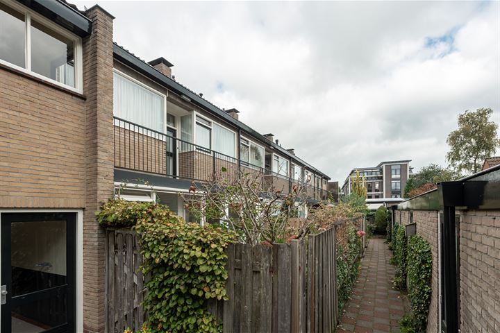 View photo 20 of Teding van Berkhoutstraat 40