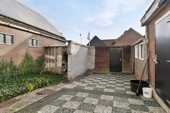 Foto 16 van Langestraat 107