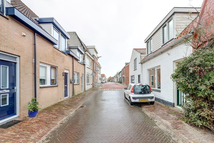 Bekijk foto 3 van Hoofdstraat 3