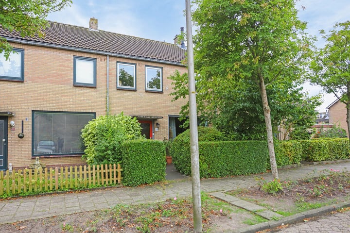 View photo 6 of Rozenstraat 26