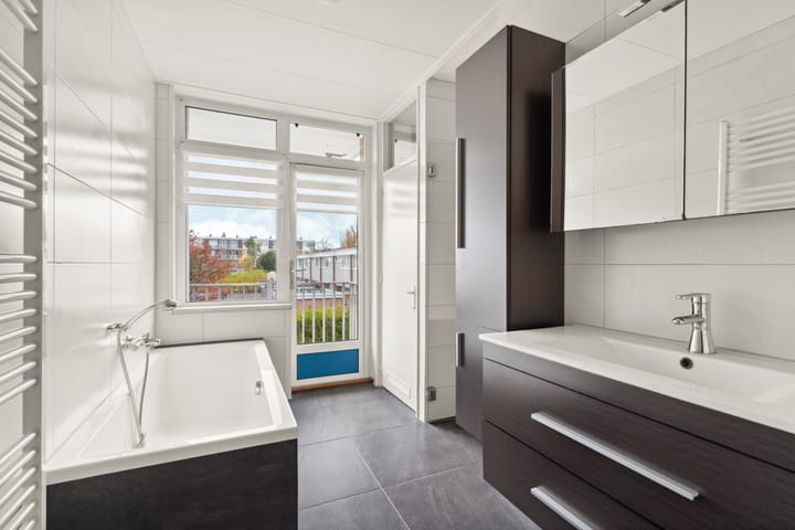 Foto 35 van Newtonstraat 79