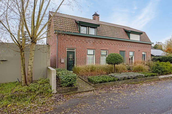 Foto 2 van Bredaseweg 23-A